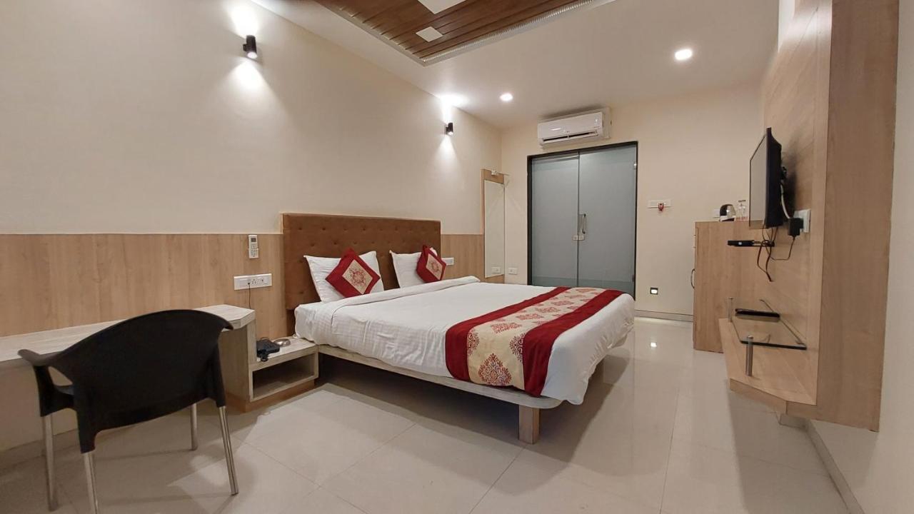 Onella Regency Hotel Panchgani Bagian luar foto
