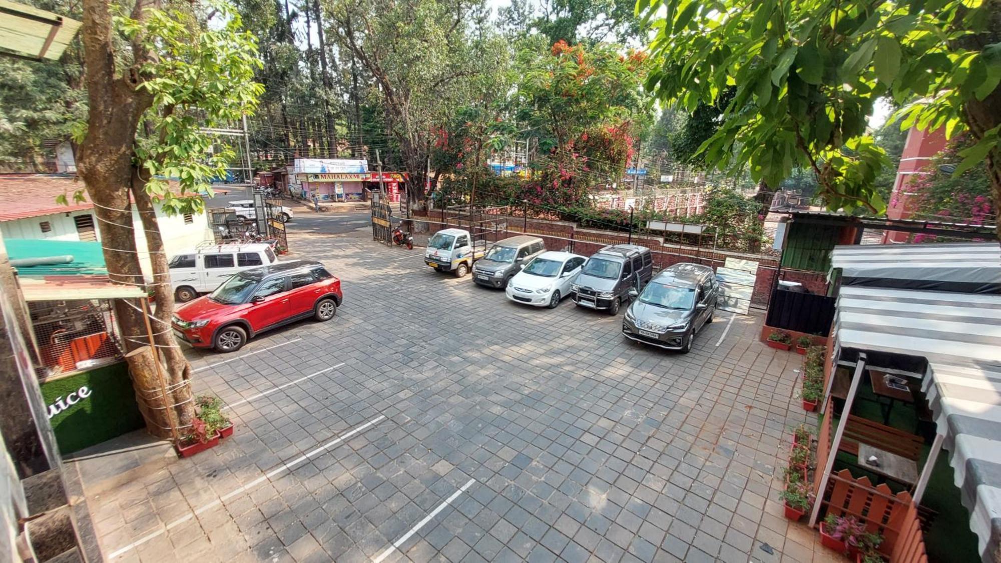 Onella Regency Hotel Panchgani Bagian luar foto